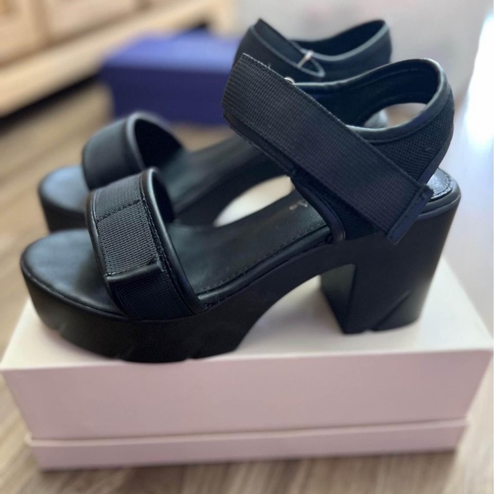 Patrizia Women's Blakele Sandals Size 38 (Women’s 7)